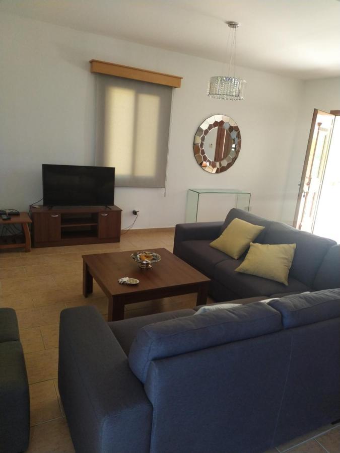 Marilia 1 Villa Polis Buitenkant foto