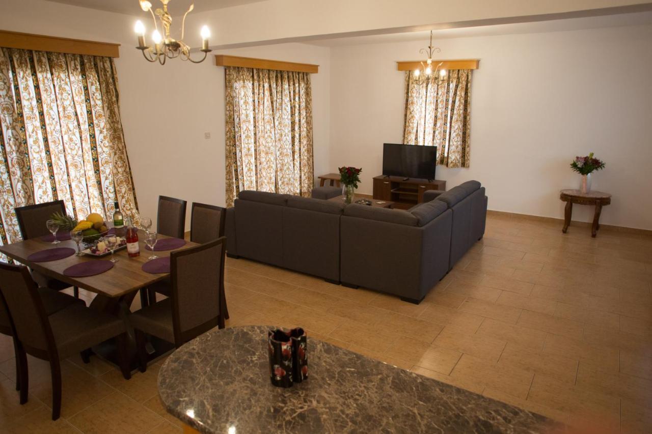 Marilia 1 Villa Polis Buitenkant foto